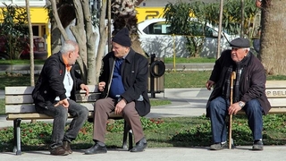 1 emekliye 2 çalışan düşüyor