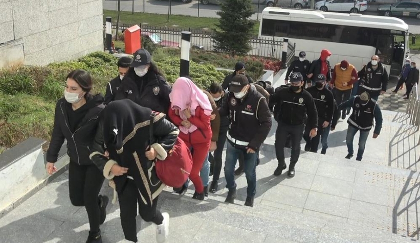 1 milyonluk vurgun yapan 9 kişi tutuklandı
