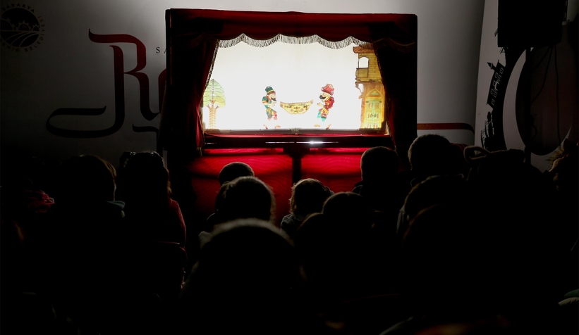 11 ayın sultanı Kitap Sokağı’nda karşılandı