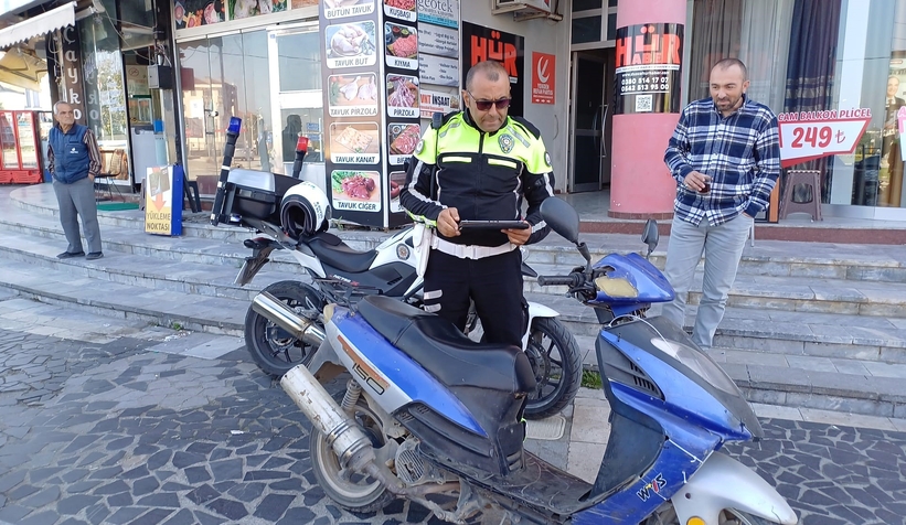 12 yıldır muayenesiz ve sigortasız geziyordu, polise yakalandı