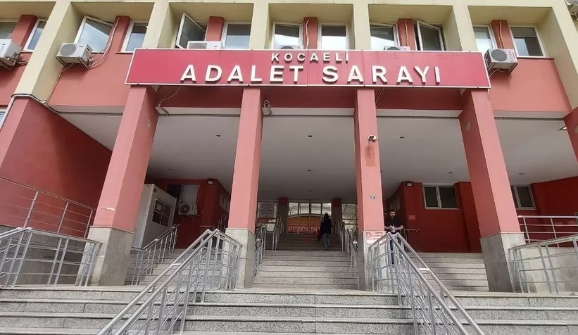 13'ünde düğün yapıldı, 14'ünde anne oldu