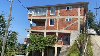 14 yaşındaki çocuk ailesini katletti