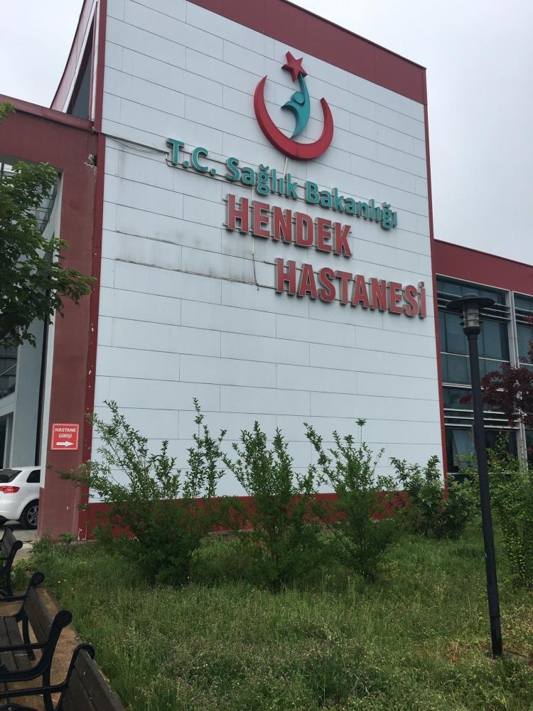 15 işçi yemekten zehirlendi