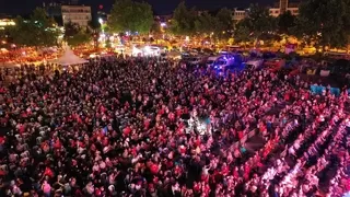 15 Temmuz’da destan yazan Sakaryalılar meydanı doldurdu