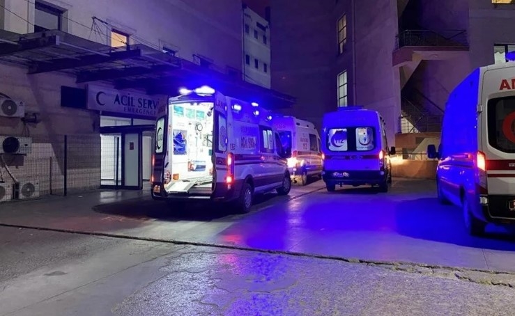 17 yaşındaki genç bıçaklandı