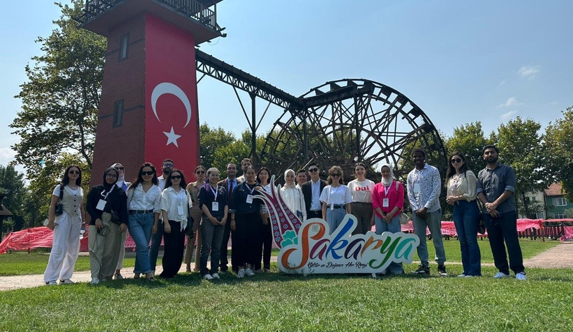 18 ülkeden 21 genç Büyükşehir’in projelerini tanıdı