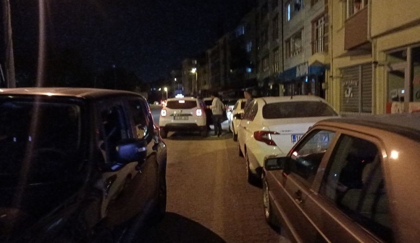 19 yaşındaki genç babasını bıçakladı