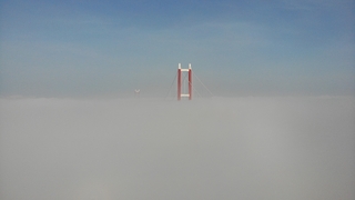 1915 Çanakkale Köprüsü sis içinde kayboldu