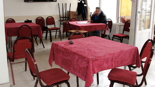 2 doz aşı olmayana kahvehane yasak