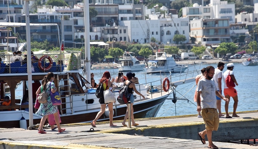 2021'de gelen turist sayısı yüzde 88,08 artı