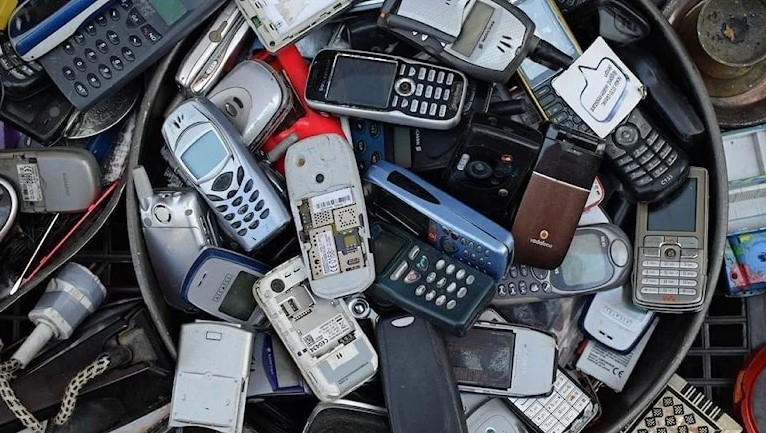 2022’de 5,3 milyar cep telefonu çöpe atılacak