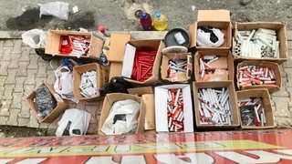 22,5 kilo patlayıcı ile yakalandılar