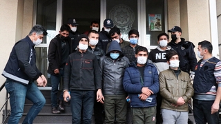 23 kaçak göçmen böyle görüntülendi