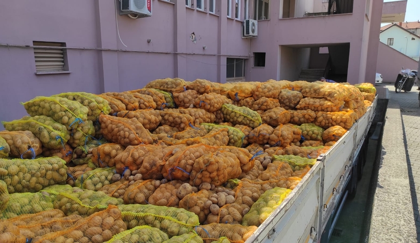 26 ton patates Akyazı'ya ulaştı, ihtiyaç sahiplerine dağıtılacak