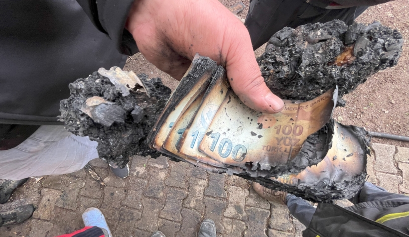 30 bin TL’lik birikimi kül oldu