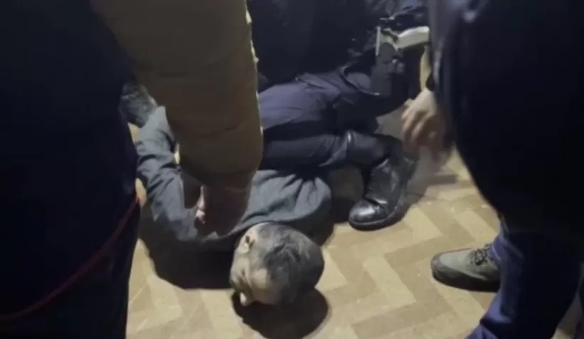 31 yıl hapis cezası bulunan firari gizli bölmede yakalandı