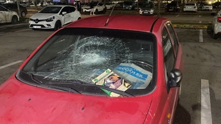 35 aracın camları kırıldı