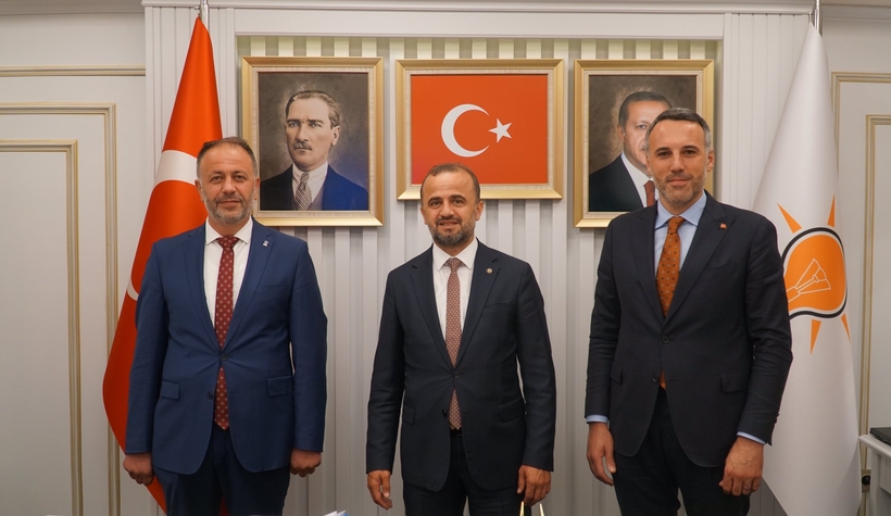 4 ilçede mevcut başkanlarla yola devam