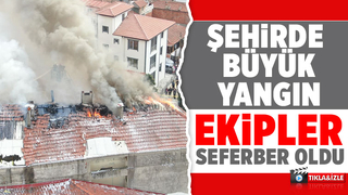 Binanın çatı katı alevlere teslim oldu