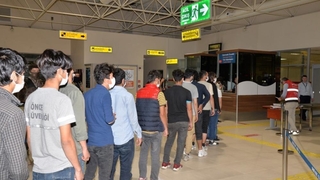 401 düzensiz göçmen sınır dışı edildi