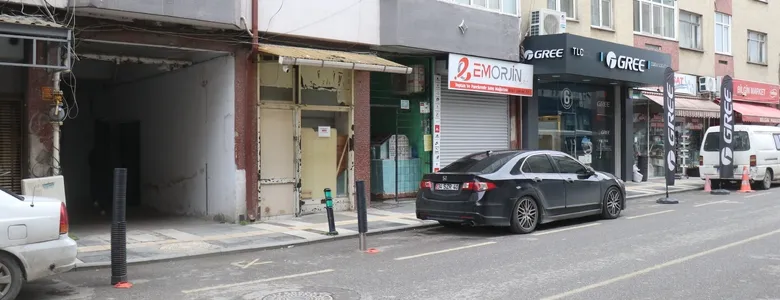 5 katlı apartmanın zeminindeki türbe merak konusu oldu