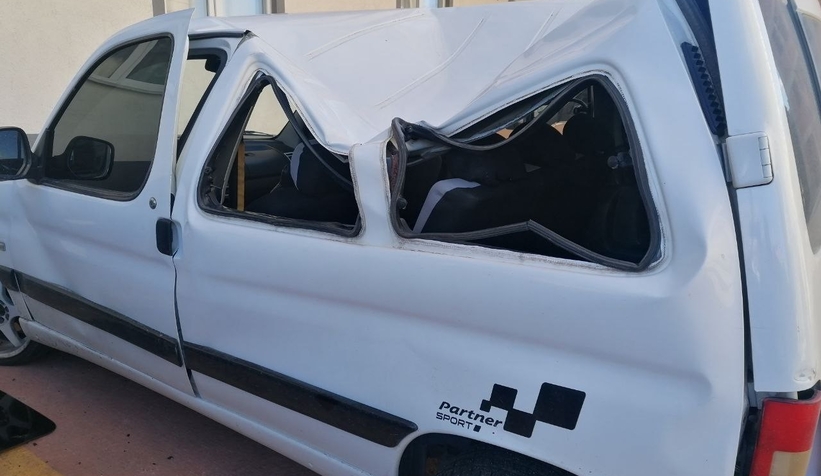 5. kattan aracın üzerine düştü