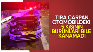 5 kişinin bulunduğu otomobil tıra arkadan çarptı, burunları bile kanamadı