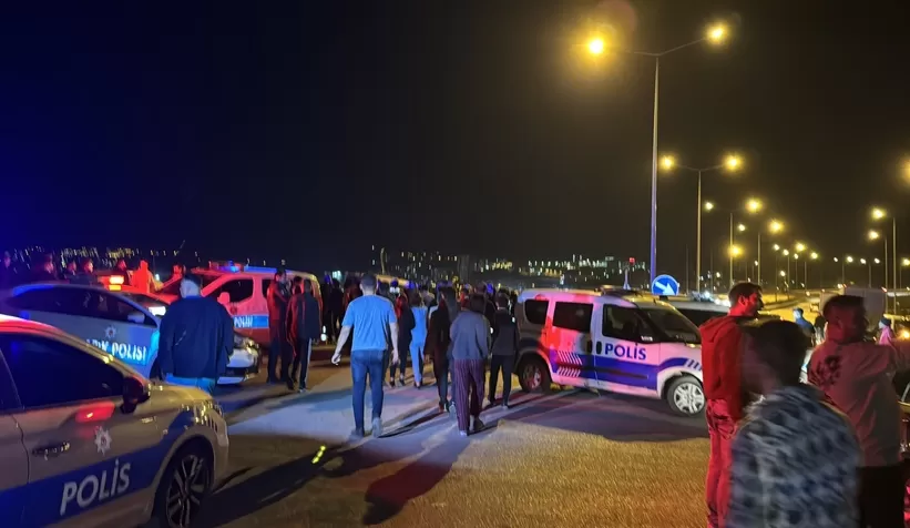 5 kişinin yaralandığı kaza sonrası mahalleli sokağa döküldü