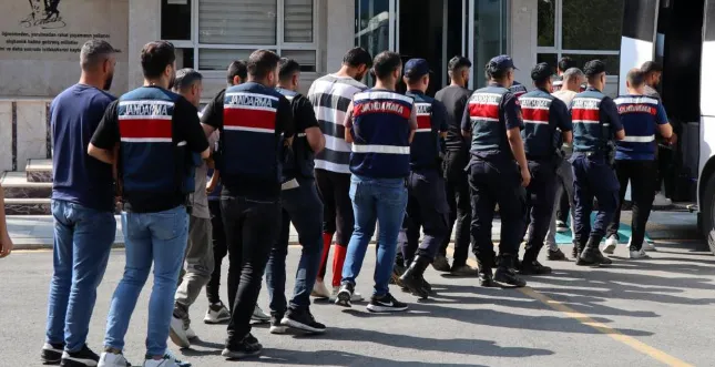 500 milyon para trafiği tespit edildi, 12 gözaltı var