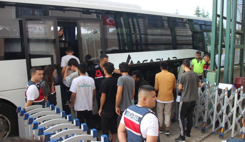 6 düzensiz göçmen yakalandı