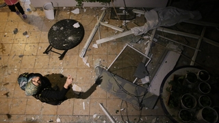 6 katlı binada sıkışan doğalgaz bomba gibi patladı