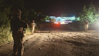 6 kişinin yaralandığı çatışma sonrası komandolar mahallede önlem aldı