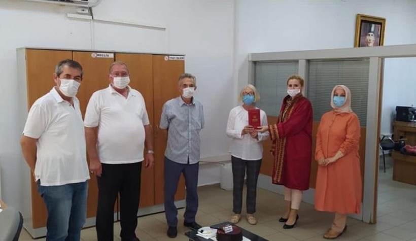 68 yaşındaki İngiliz kadın Müslüman oldu