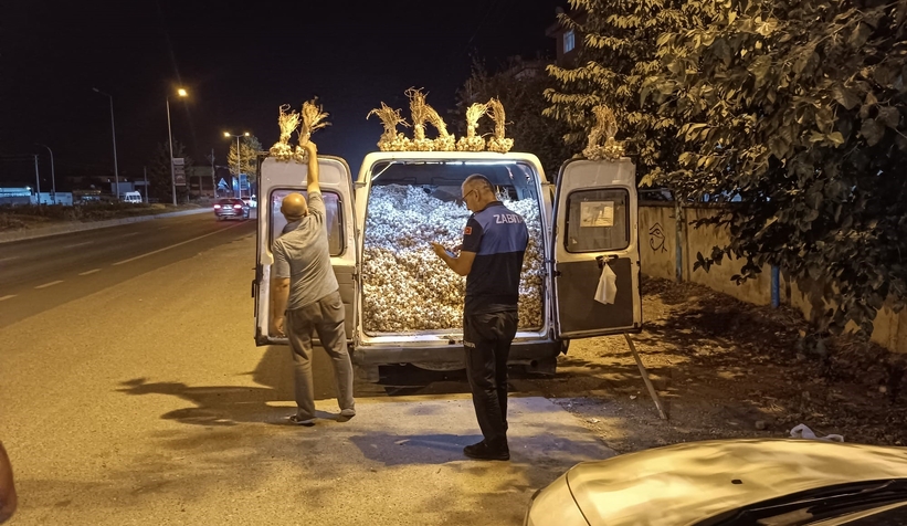 73 dilenci ve 42 seyyar satıcıya işlem yaptılar