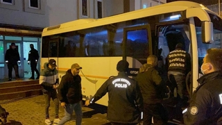 75 kaçak göçmen yakalandı