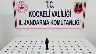 77 sikke ve Meryem Ana figürlü heykel ele geçirildi