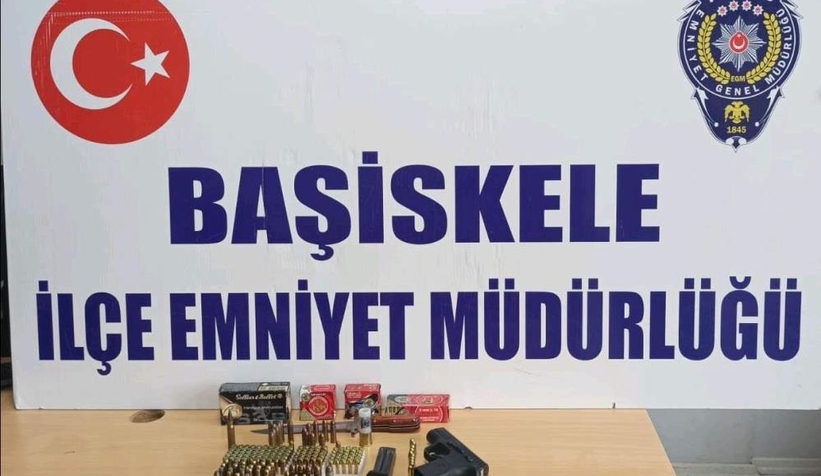 8 farklı suçtan aranıyordu, evinden cephane çıktı