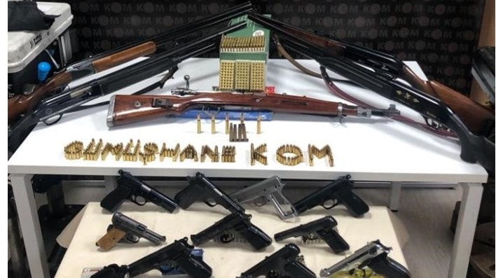 8 ilde eş zamanlı kaçak silah operasyonu