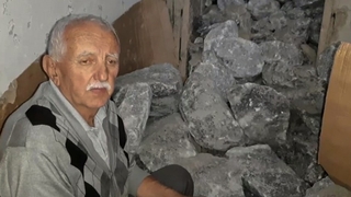 81 yaşında, ilçenin tuz ihtiyacını o karşılıyor