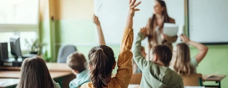 9 günlük ara tatil bitti, okullar açıldı