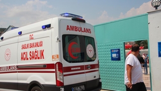 Ablasına emanet edilen çocuk boğulma tehlikesi geçirdi