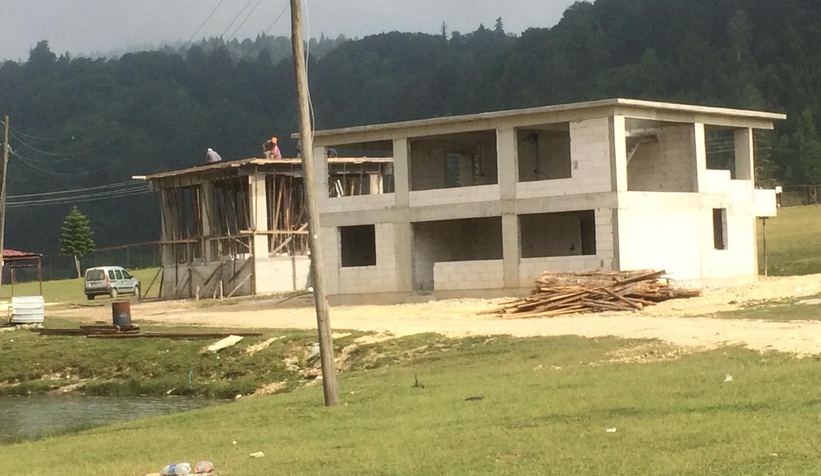 Acelle Yaylasında Skandal Beton Binalar Yapılıyor