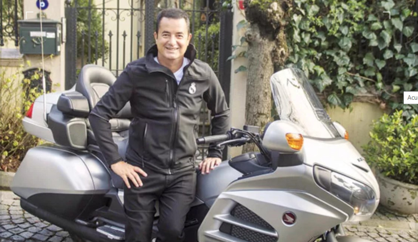 Acun Ilıcalı trafik kazası geçirdi