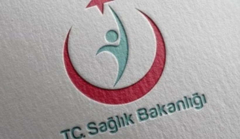 Adapazarı-Karasu karayolunda minibüsün çarptığı hafif ticari araç takla attı. Kazada 2 kişi yaralandı.