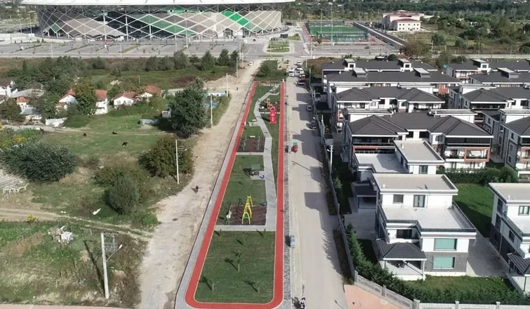 Adapazarı’nda 78 adet çocuk parkı hizmete sunuldu