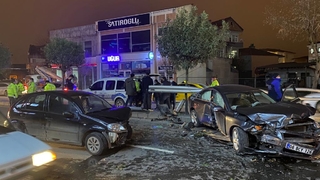 Adnan Menderes Caddesi savaş alanına döndü