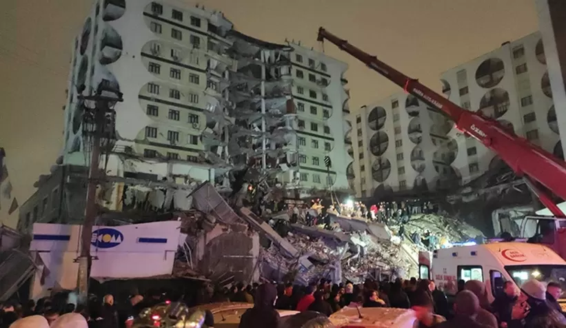 AFAD depremi 7.7 olarak revize etti