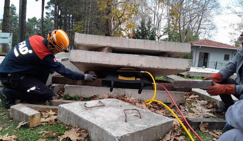 AFAD Gönüllüleri hafif arama kurtarma eğitimi aldı