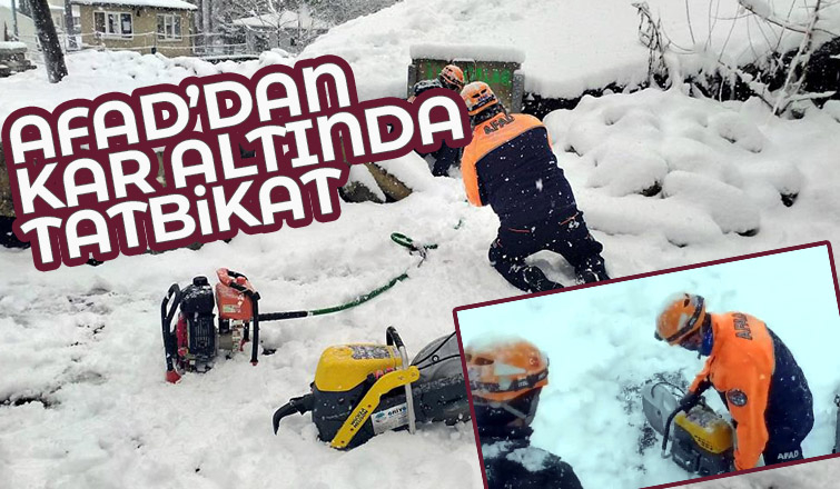 Kar altında tatbikat yaptılar