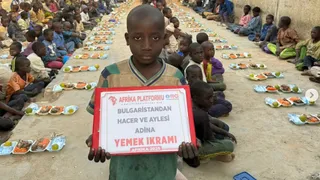 Afrika Platformu ile Afrika yemek dağıtımı organizasyonu